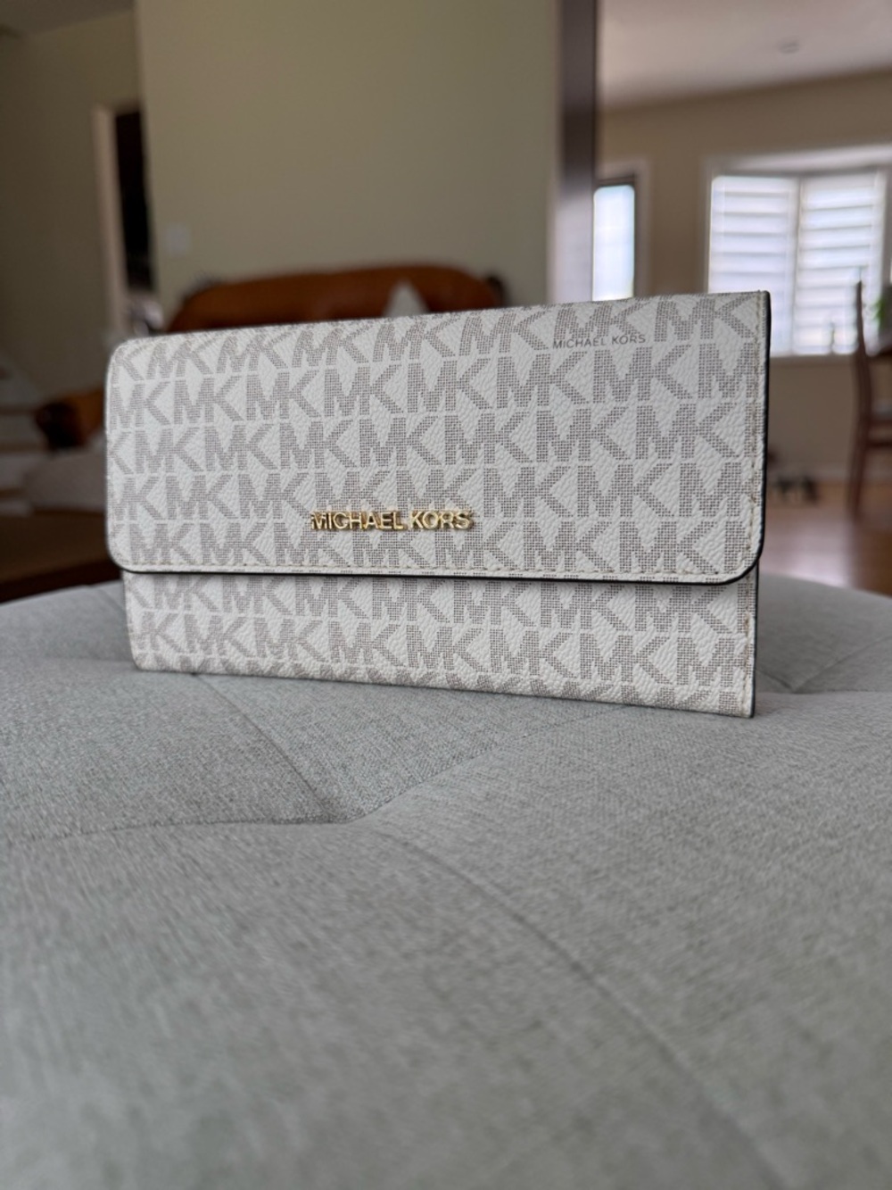 Michael Kors Monogram Slim Trifold Snap Front Large Cream Vanilla Wallet